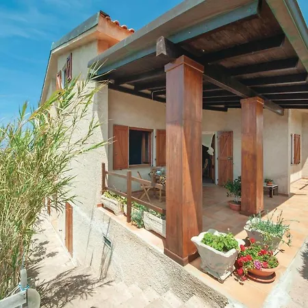 Stunning In Apartamento Porto Alabe