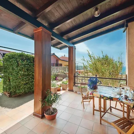 Stunning In Porto Alabe شقة