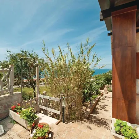 Stunning In Porto Alabe شقة