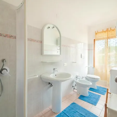 Stunning In Porto Alabe Апартаменты *